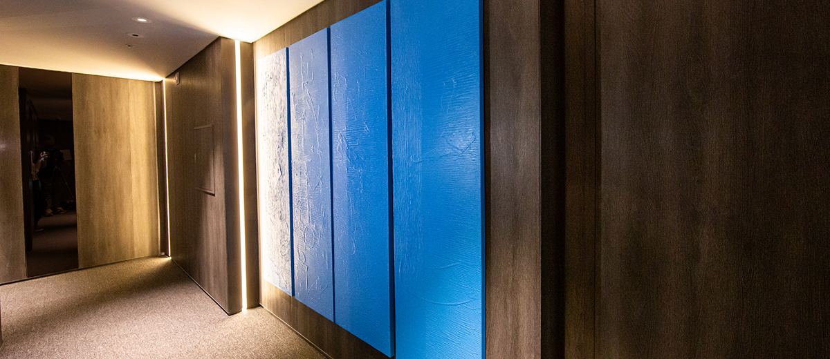 COLOR SHOWROOM