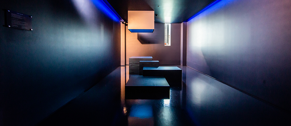 COLOR SHOWROOM